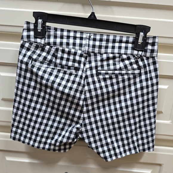 Anthropologie Black And White Checkered Shorts Size 25 - Picture 2 of 4